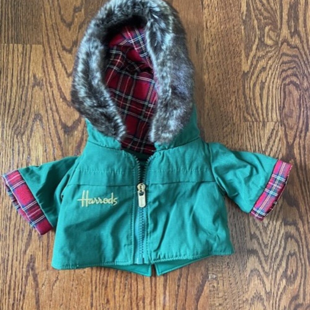 Harrods Christmas 2020 Nicholas Teddy Bear Green Hooded Coat Jacket EUC